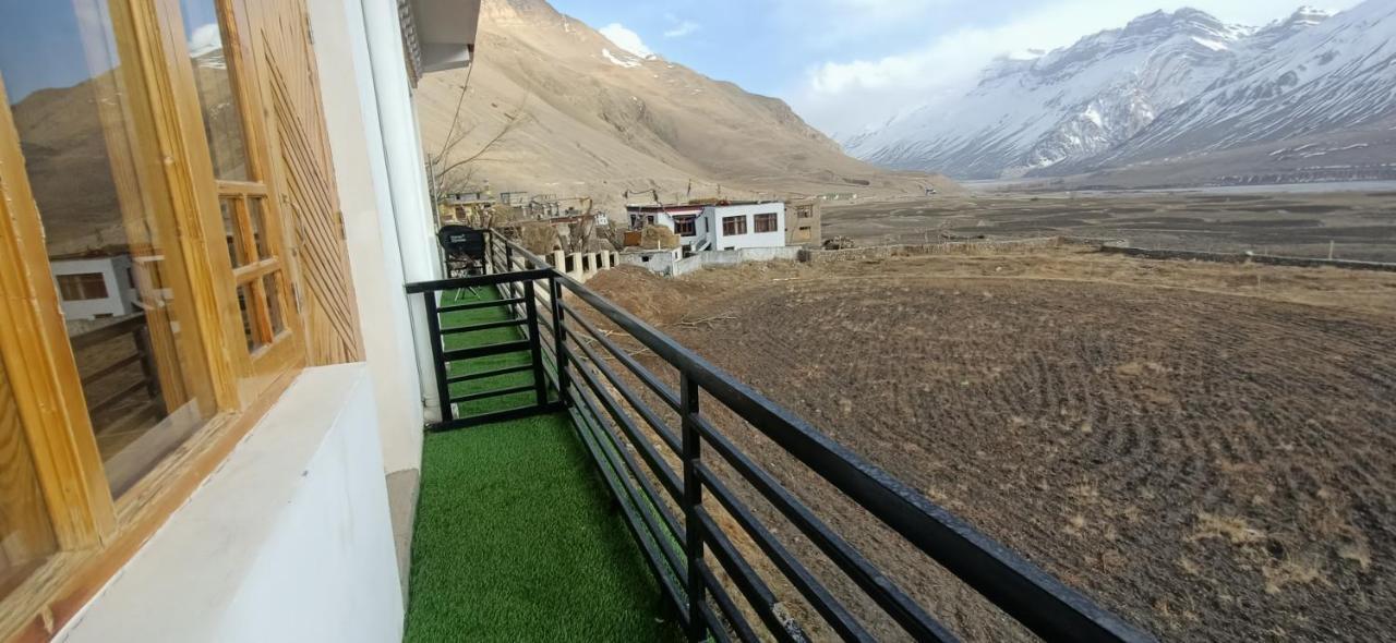 Hotel The Alpinist Cafe And Retreat Kaza Zewnętrze zdjęcie
