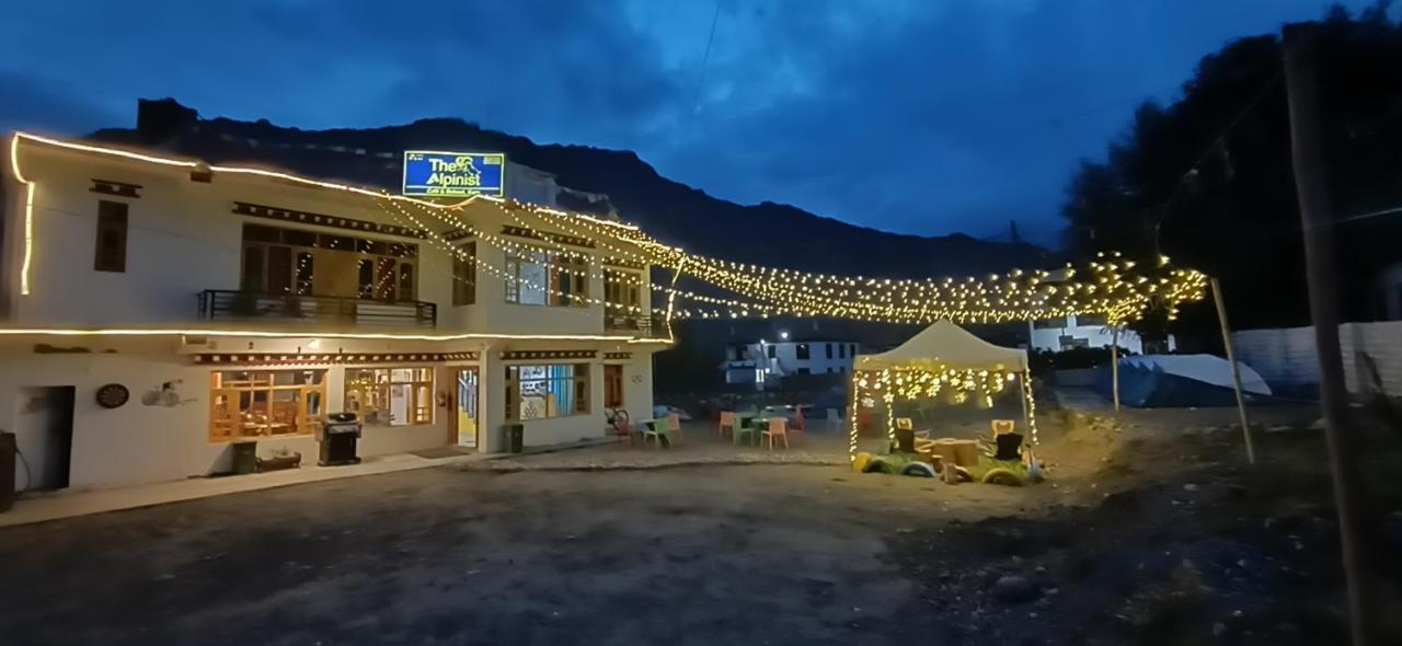 Hotel The Alpinist Cafe And Retreat Kaza Zewnętrze zdjęcie