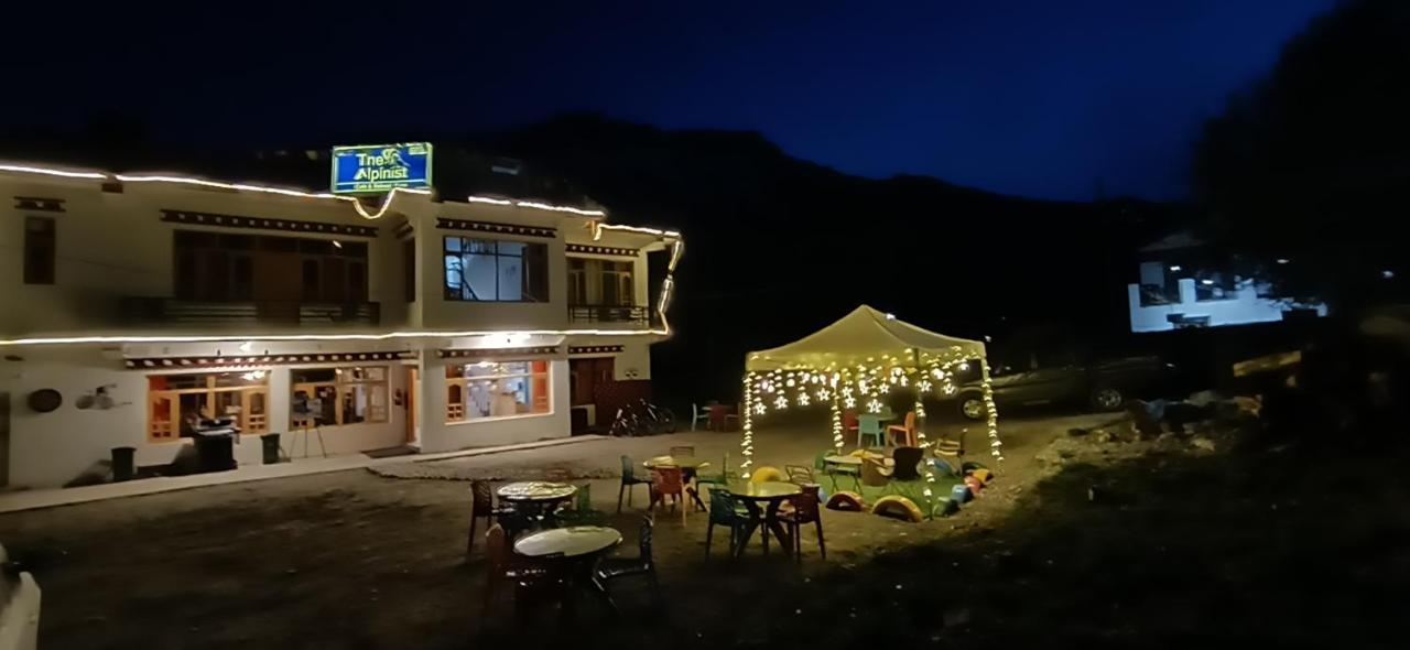 Hotel The Alpinist Cafe And Retreat Kaza Zewnętrze zdjęcie