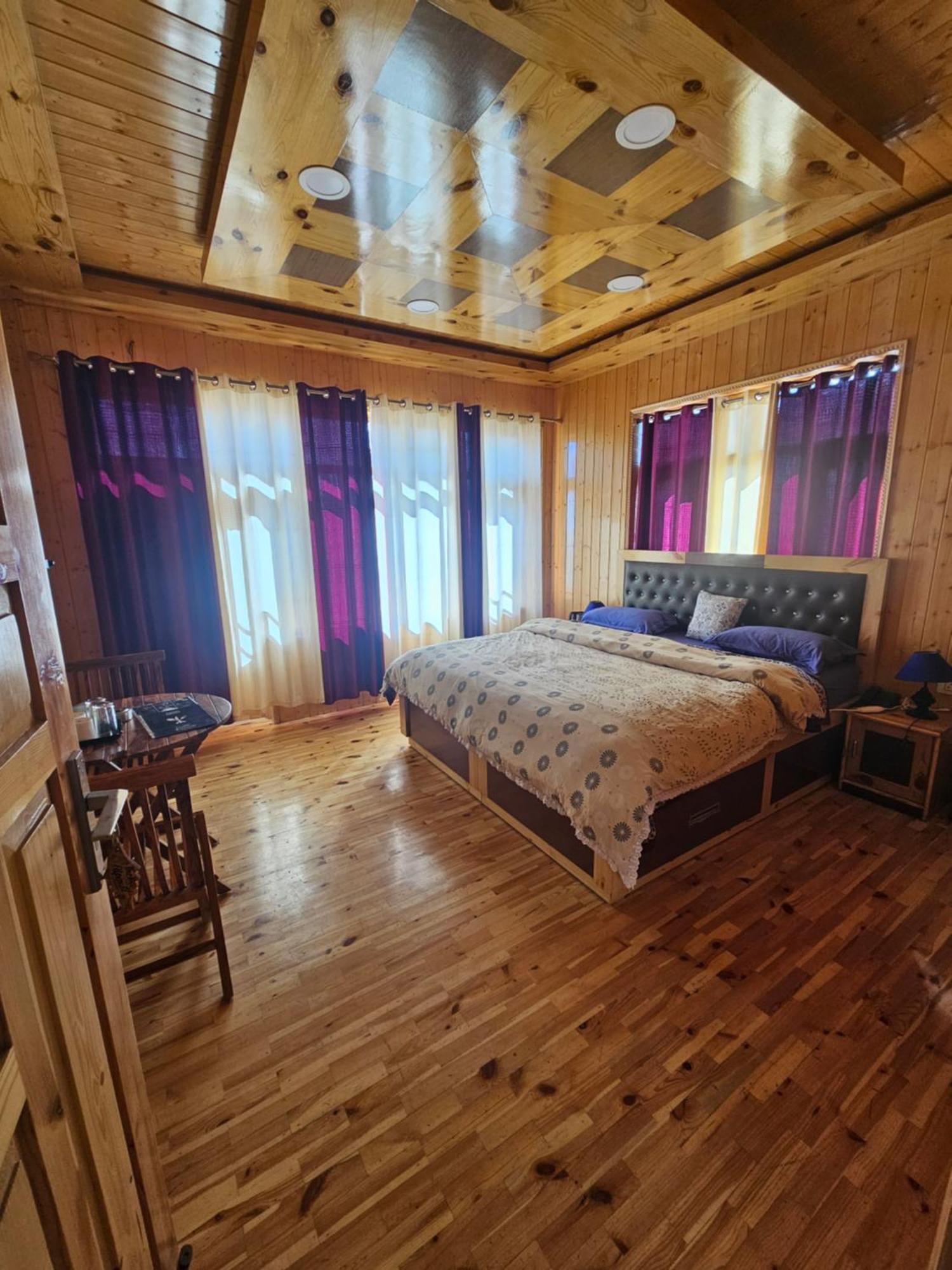 Hotel The Alpinist Cafe And Retreat Kaza Pokój zdjęcie