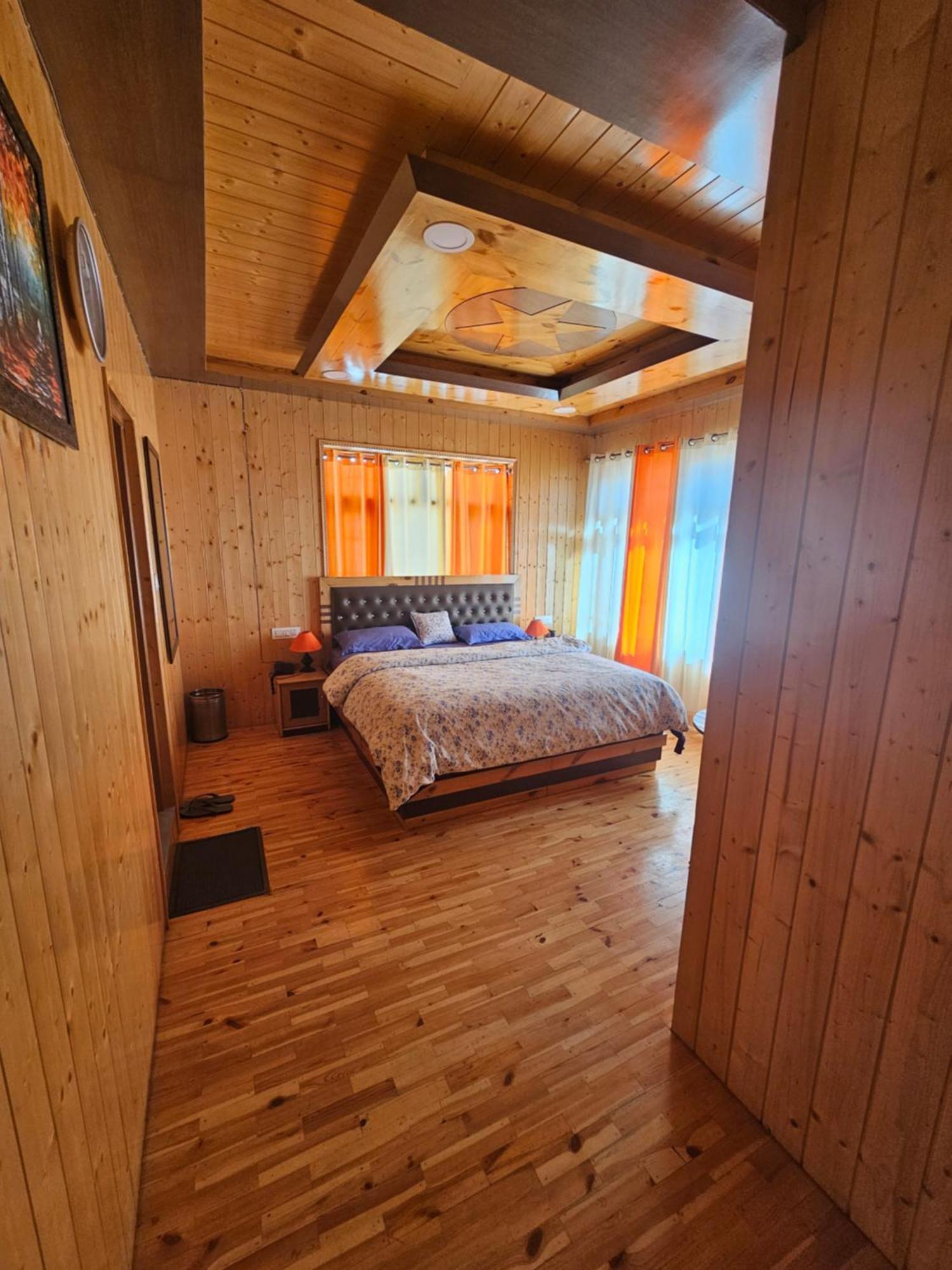 Hotel The Alpinist Cafe And Retreat Kaza Pokój zdjęcie