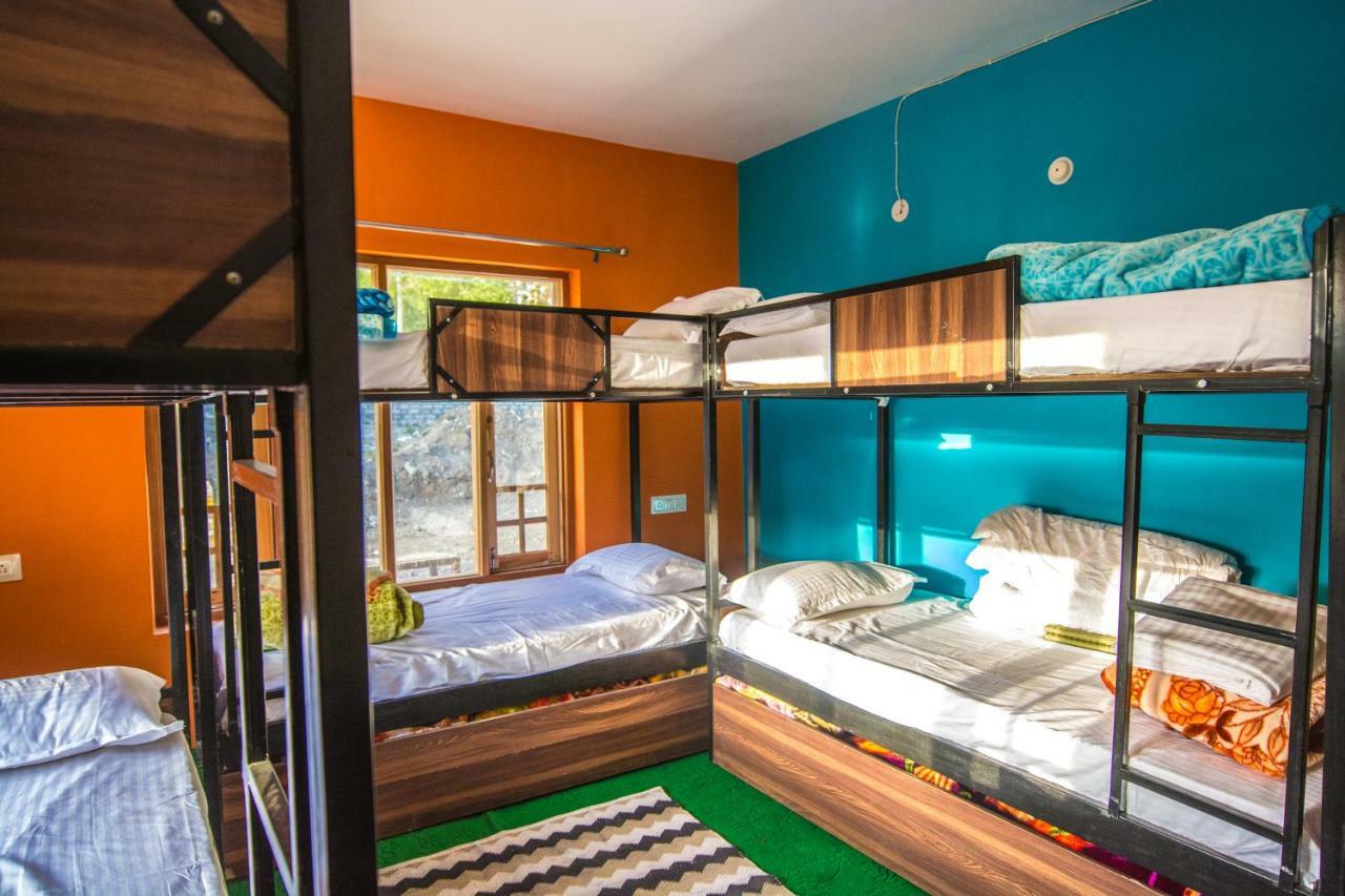 Hotel The Alpinist Cafe And Retreat Kaza Zewnętrze zdjęcie
